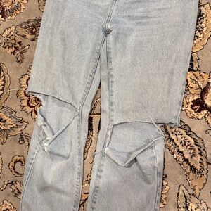 Light Blue Straight-Leg Women’s Jeans with Distressed Knees